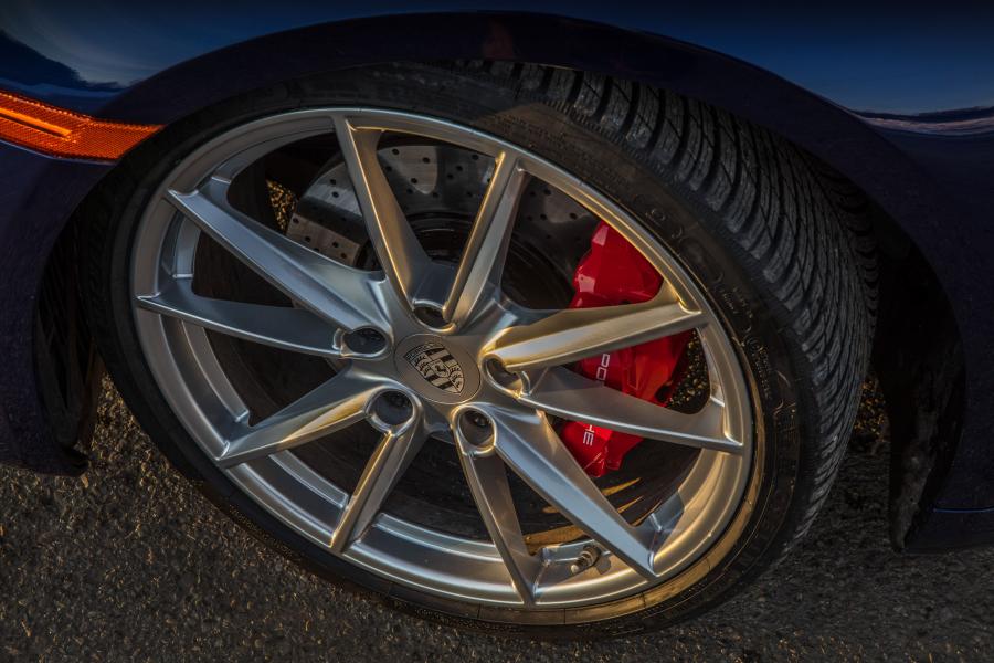Колеса Porsche 911 Carrera 4S (992) 2019 года  (NA) (фото 18 из 18)